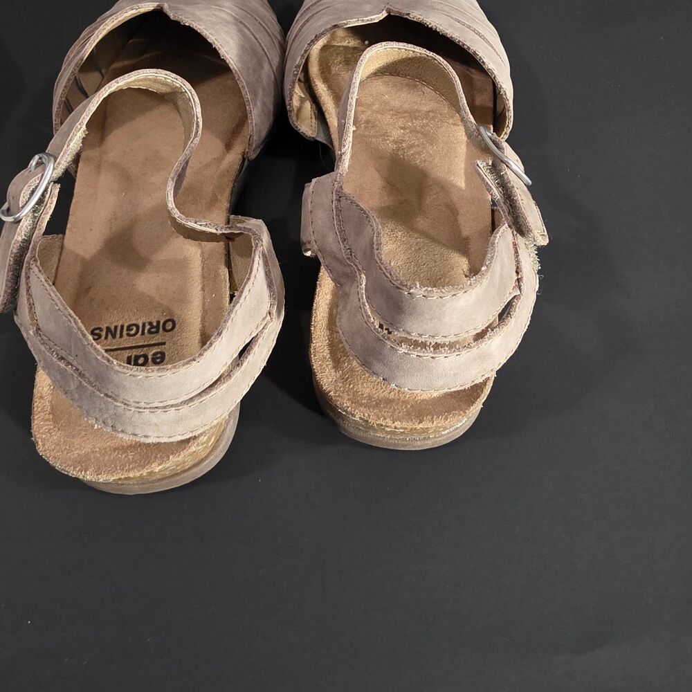 Earth Origins Suede Close Toe Sandals Beige sz 7.5M - Picture 11 of 12